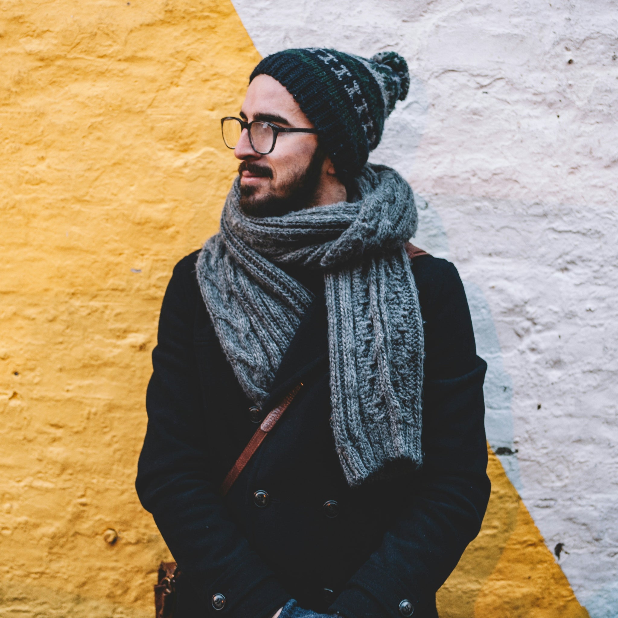 Basic Tips for Matching Colors in Men’s Outfits