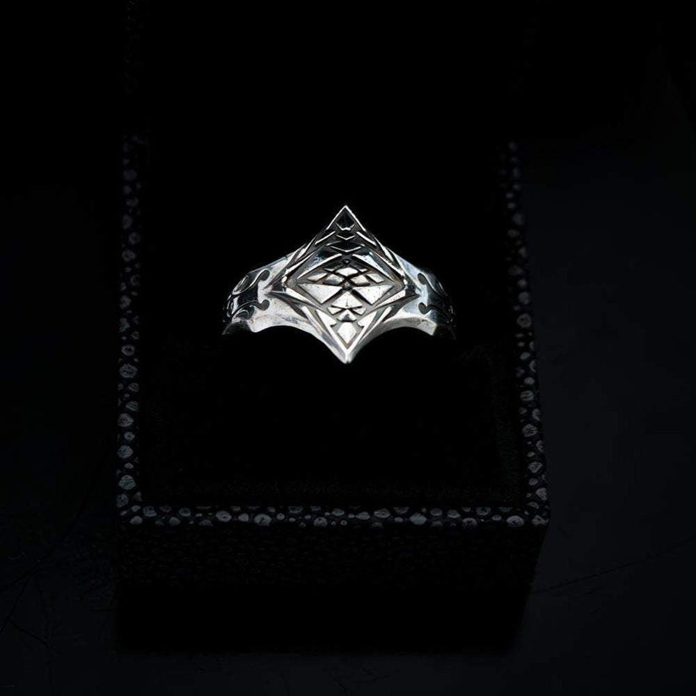 Apex Ring